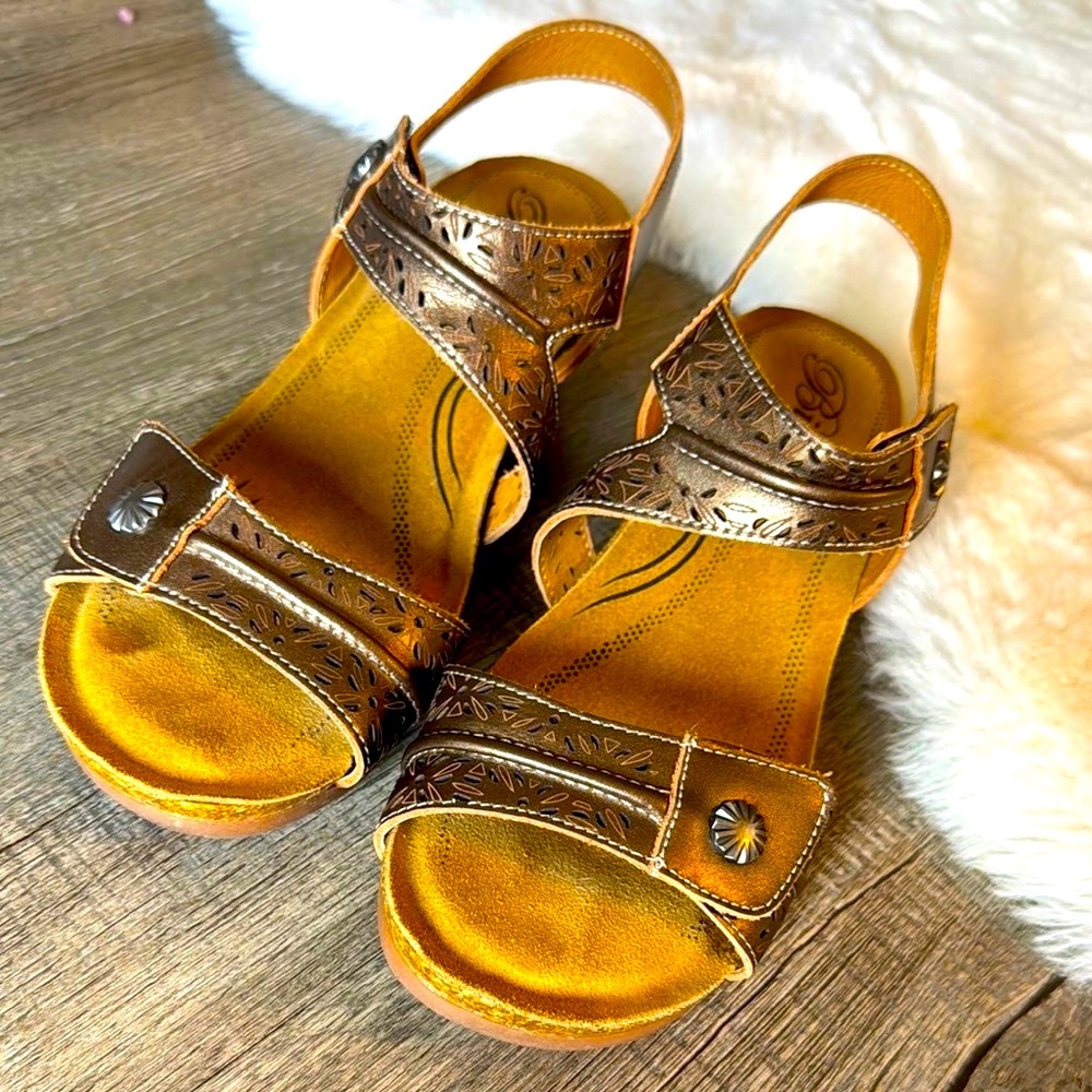 SUMMER CLEARANCE - Biza Shoes Women's Brown Sandals